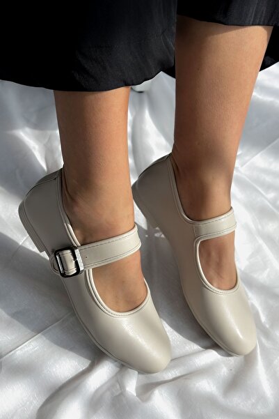 Shoebutik Марія Детальний жіночий балет на шкіряному ремінці