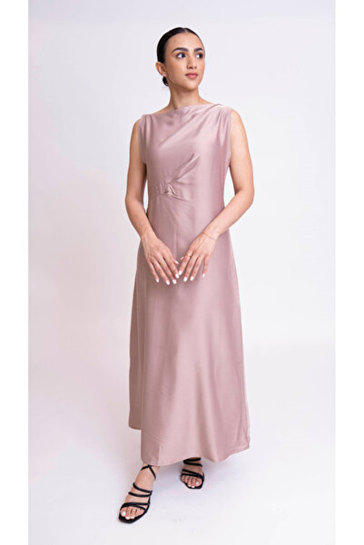 outline Beige silk dress with three side pleats