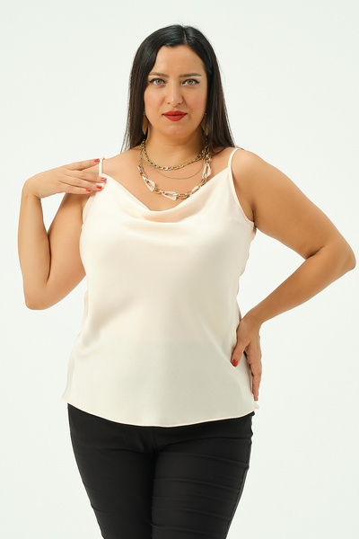 Shahiqa Büyük Beden Degaje Yakalı Atlet