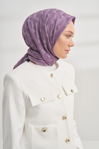 ARMANDA Φουλάρι ΜΟΝΟΓΡΑΜΜΑ ΒΑΜΒΑΚΙ ΜΕ ΓΕΩΜΕΤΡΙΚΟ ΣΧΕΔΙΟ - ΛΑΚΚΑ