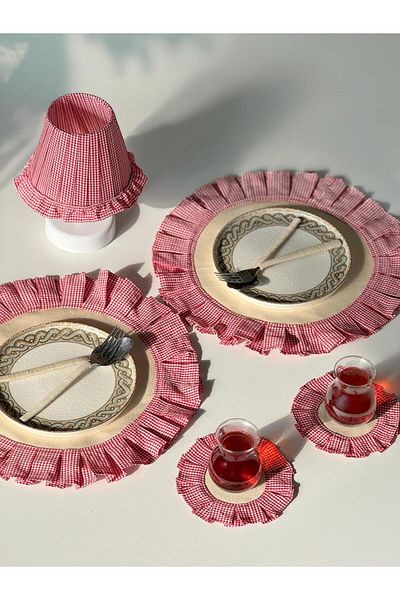 Maison Avf 2-Piece Red Gingham Pleated Raw Linen Placemat