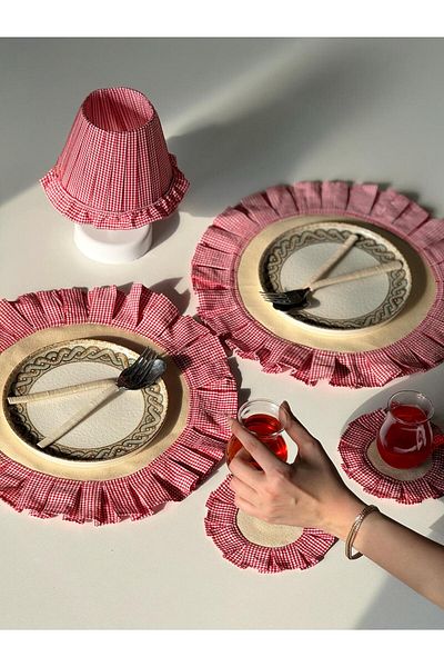 Maison Avf 2-Piece Red Gingham Pleated Raw Linen Placemat