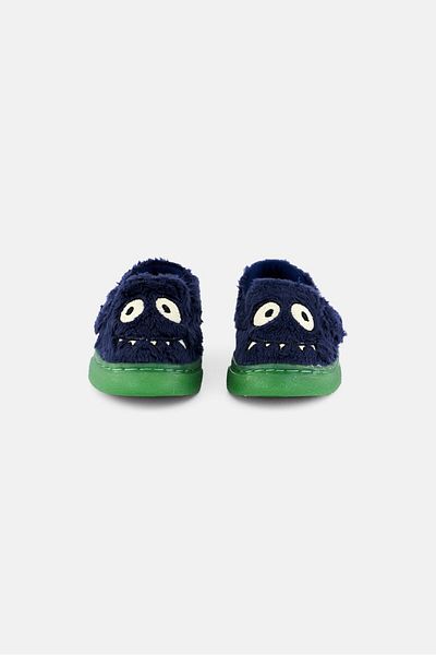 Toms حذاء لوكا بإغلاق فيلكرو للأولاد الصغار، أزرق داكن