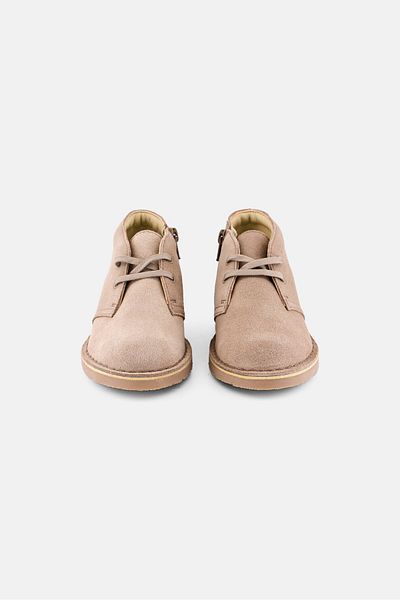 CLARKS Kids Boy Wide Fit Desert Lace Up Casual Boots, Tan