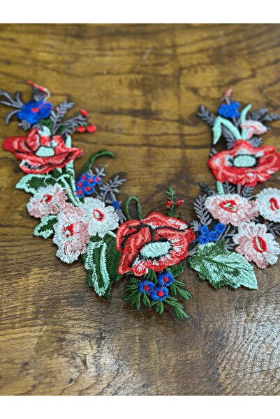 Gönülden Tasarım APLICAȚIE DE CUSUT GOLIȚĂ FLOREALE 29X24 CM