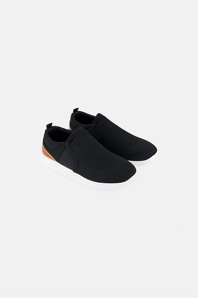 Steve Madden Kids Boys Bkeni Slip On Casual Shoes, Black