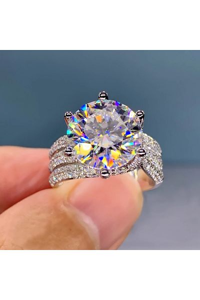 Choice R1333-Silvery-8 خاتم أبيض لامع من المعدن الملتوي مرصع بالزركون الأبيض للارتداء اليومي للنساء