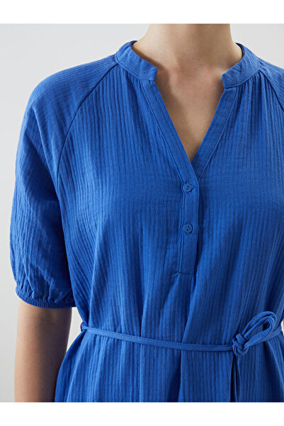 LC Waikiki Dámské šaty s texturou LCWAIKIKI Classic Blue Runaway Collar