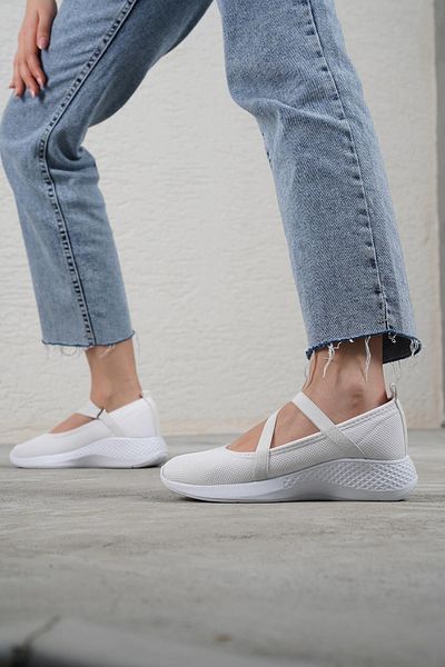 Beyond White Detailed Women's Sneaker Byndsnkk03