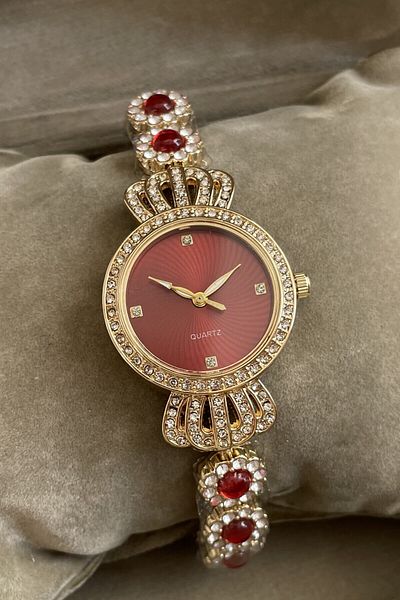 Leerybee Minimal Vintage Women's Watch with Stones Nk-02