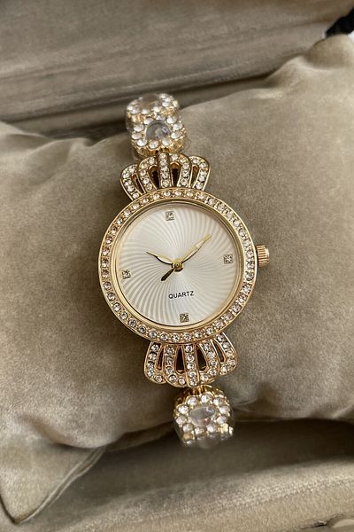 Leerybee Minimal Vintage Women's Watch with Stones Nk-02