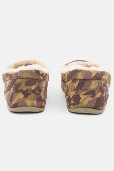 Deer Stags Men Camouflage Slip On Homewear Slipper, Multicolor