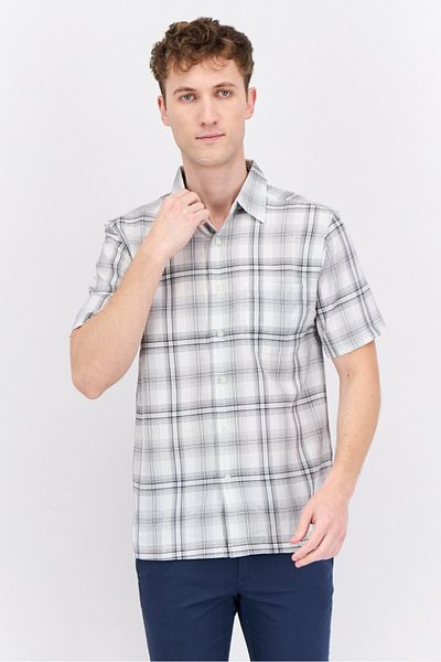 Swiss Alps Men Regular Fit Short Sleeve Plaid Casual Shirt, White