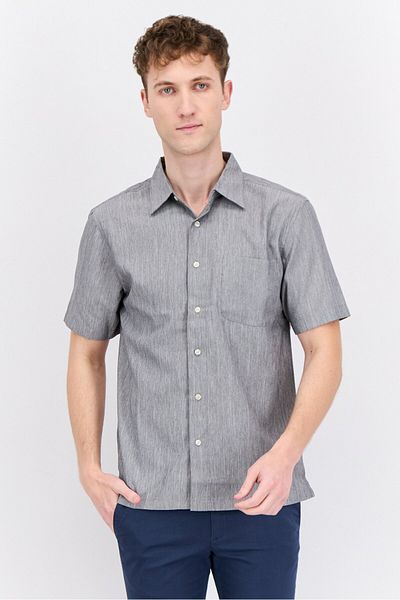 Swiss Alps Men Regular Fit Short Sleeve Chambray Casual Shirt, Grey