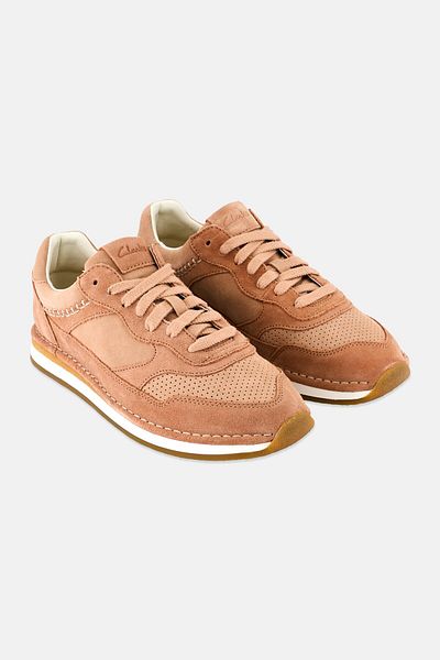 CLARKS Women Standard Fit Craft Run Tor Casual Shoes, Warm Beige