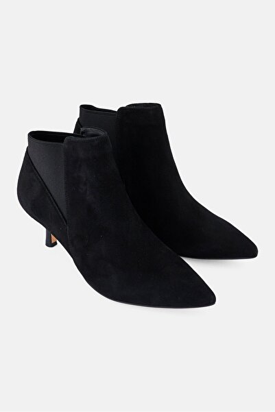 CLARKS Women Standard Viote 55 Up Slip On Ankle Boots, Black