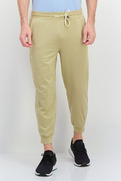 Feat Men Relaxed Fit Solid Jogger Pants, Khaki