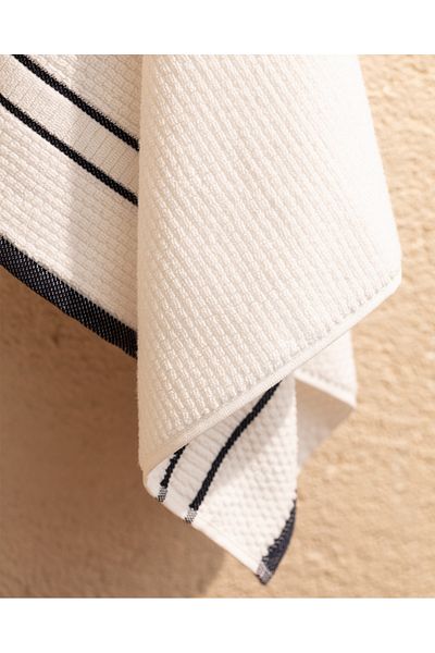 Madame Coco Bettine Face Towel - Comfortable and Stylish Design