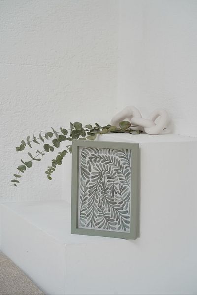 DEKORMED DECORATIVE LEAF PATTERNED TRAY/BOARD/ PRESENTATION