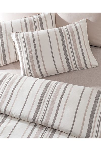 Madame Coco Colmar Double Beaded Duvet Set