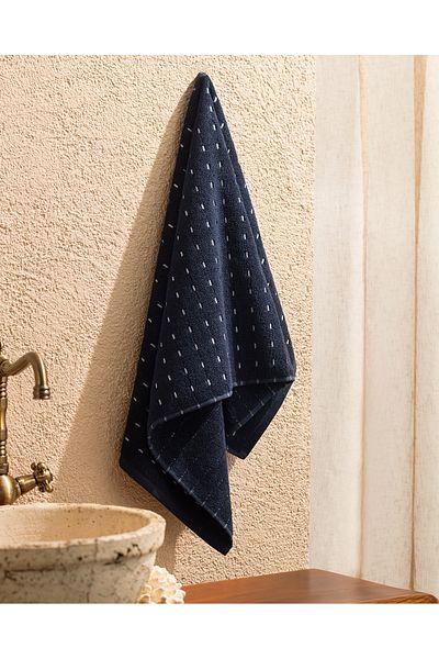 Madame Coco Leroy Face Towel - 50x70 cm - Yacht Collection