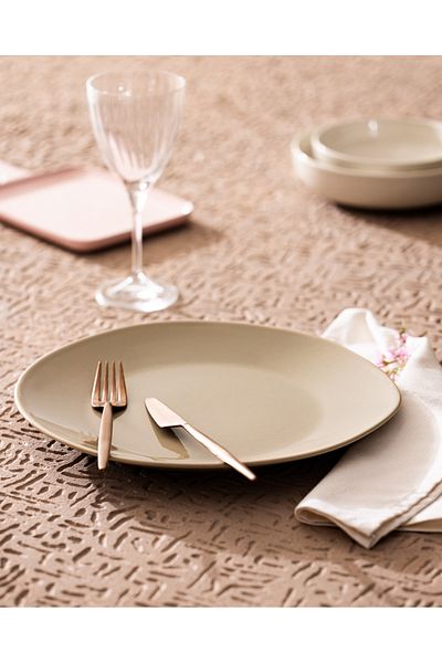 Madame Coco Beige Souci Serving Plate - 30 Cm