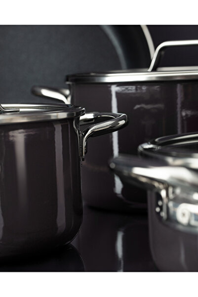 Madame Coco Titanium Enamel - Comfortable Cookware Set