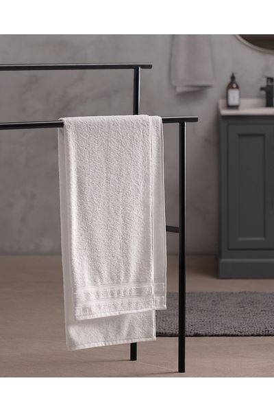 Madame Coco Ryella Dobby Bath Towel - Hotel Collection