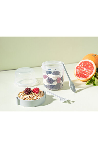 Madame Coco Clichy Snack Container