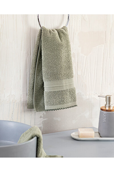 Madame Coco Bellamy Crocheted Face Towel