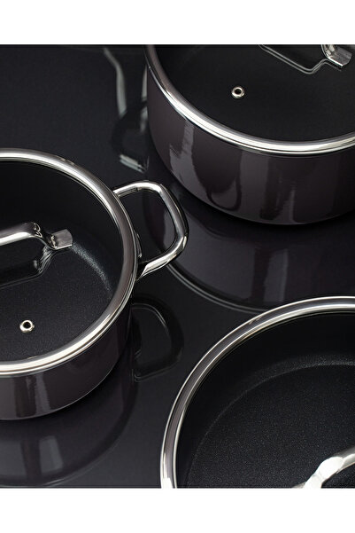 Madame Coco Titanium Enamel - Comfortable Cookware Set