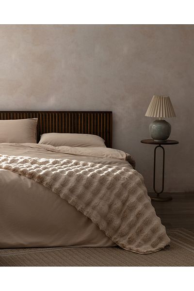 Madame Coco Wissale Bed End Runner