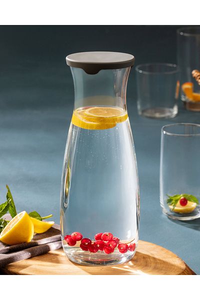 Madame Coco Diamanta Covered Carafe - Single