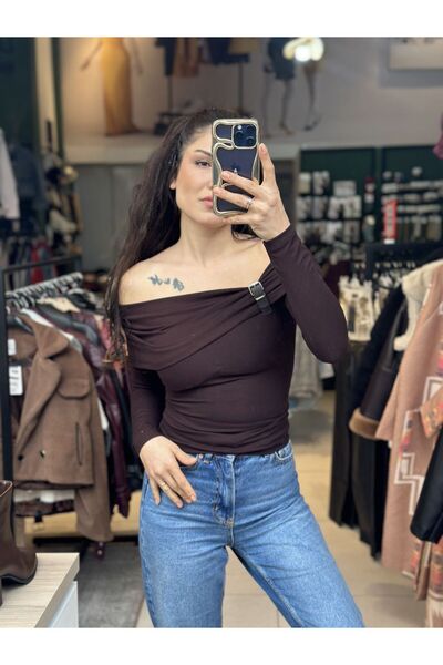 İstanbul Belt Detail Madonna Collar Body