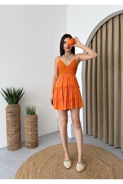 leyla sanat sanata yeni bir bakış açısı Leyla Sanat a New Perspective on Art Nivel Chest Shirred Dress