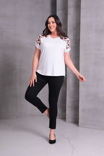 aytemas Blouse with Floral Embroidered Shoulders