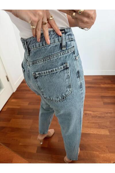 Maldia Shop Women's Stone Detail High Waist Blue Mom Jean 1414