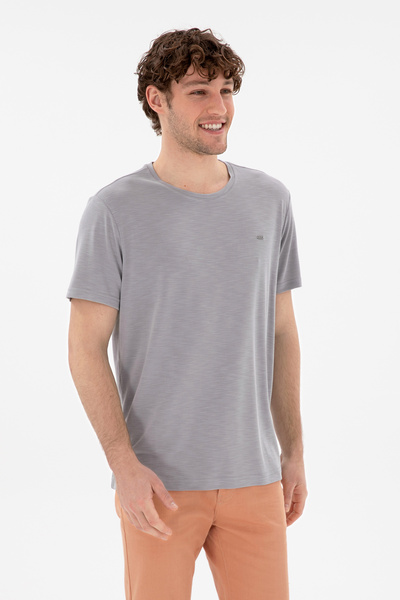 U.S. Polo Assn. تي شيرت أساسي باللون الرمادي الداكن للرجال 50285294-VR080
