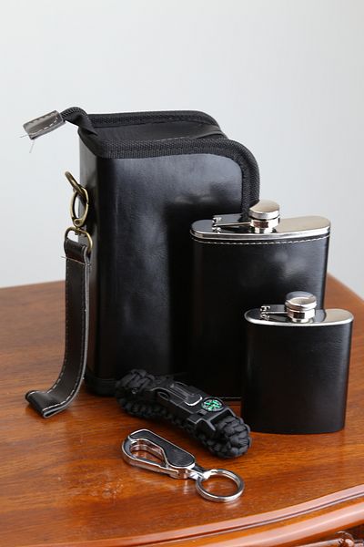 imsaconcept Set of 2 Water Bottles with Special Leather Bag 9.oz - 4.oz
