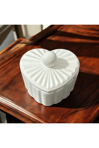 Home Heart Shaped Decorative Desktop Organizer – (8X7X4 cm) Stylish Storage Box