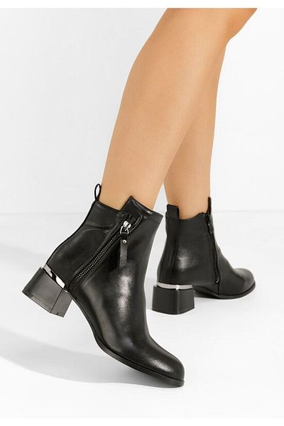 B T Shoes Botine cu toc gros negre Assisa