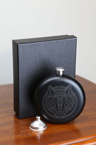 imsaconcept Specially Designed Wolf Figured Metal Flask Set with Funnel and Box 8.oz