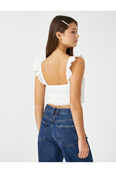 Koton Kwadratowy kołnierzyk – krótki top z falbanką i sznurkiem