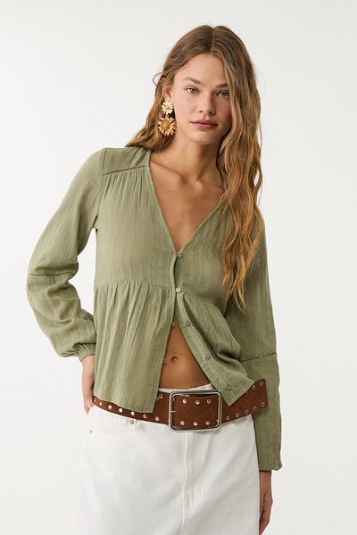 Stradivarius Flowing blouse with lace trims
