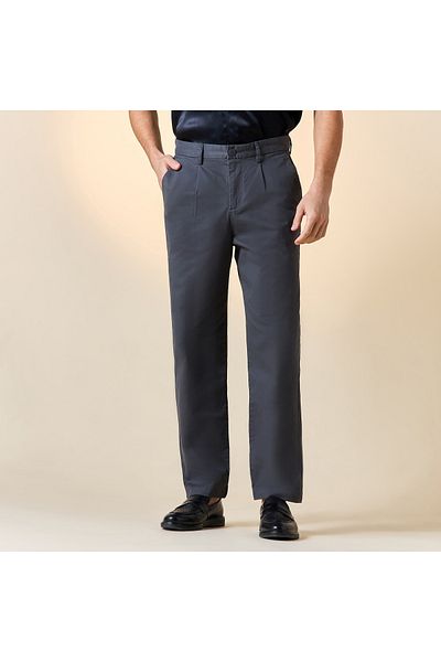 Iconic Regular Fit Mid-Rise Pants with Pockets