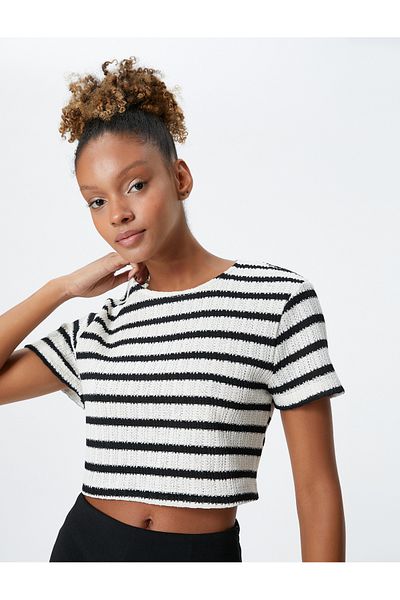 Koton Crop T-Shirt Short Sleeve Crew Neck Textured