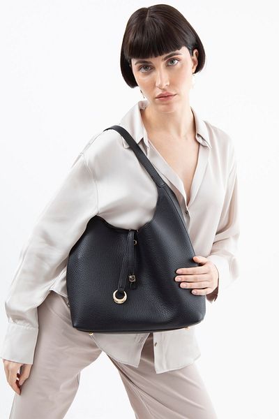 Matthew Cox Women's Shoulder Bag - Black Byn2350