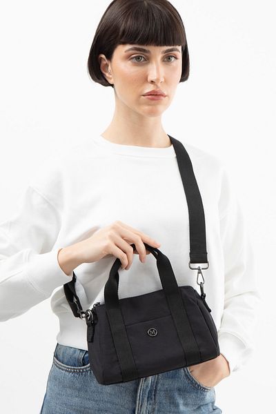 Matthew Cox Women's Black Handbag Byn2386