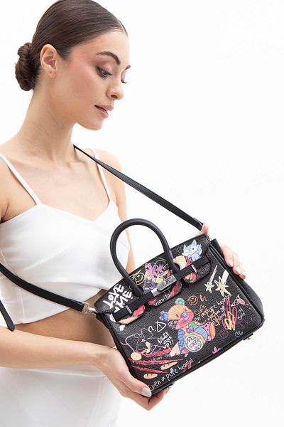 Matthew Cox Women's Black Handbag Byn2373
