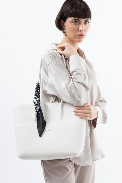 Matthew Cox White Women's Shoulder Bag Byn2362